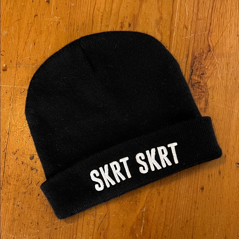 Black 'SKRT SKRT' Knit Beanie